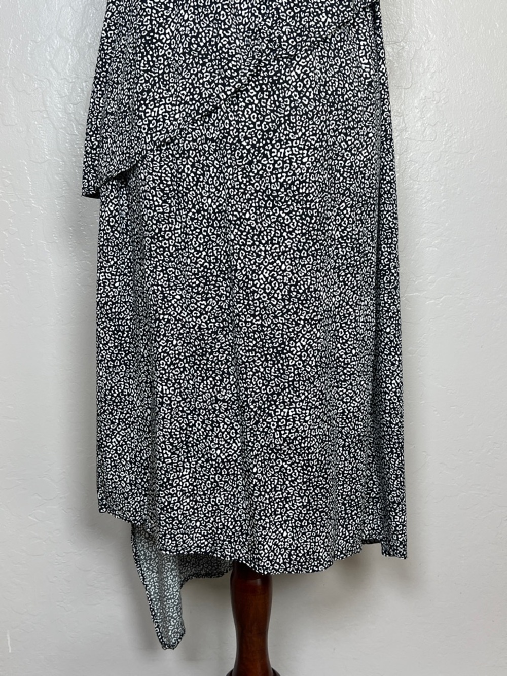 NOM Size L Black Animal‎ Print Beatrice Asymmetrical Nursing Maternity Dress - Picture 8 of 13